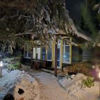 Дом (Камерный домик Живица), Коттедж Залесская дача