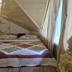 Дом (Камерный домик Живица), Коттедж Залесская дача