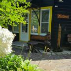 Дом (Камерный домик Живица), Коттедж Залесская дача