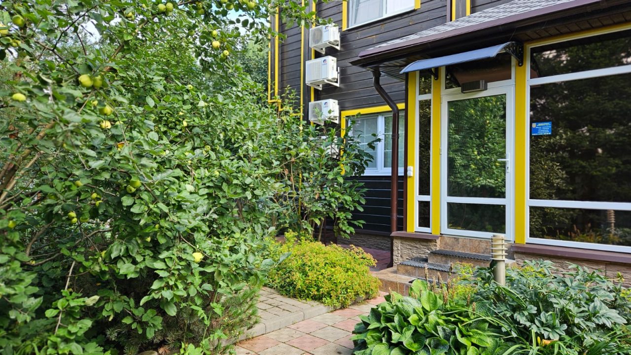 Коттедж (Большой дом ЖиВа, 215кв.м на 6 гостей), Коттедж Залесская дача