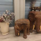 слоны-столы