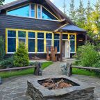 Зона кострища рядом с домиком, Коттедж Залесская дача