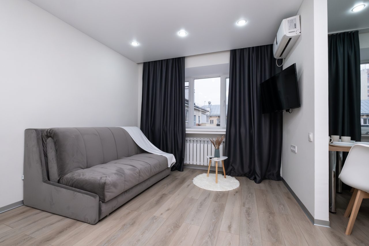 Трёхместный и более, Апартаменты Стильные у нового театра Камала