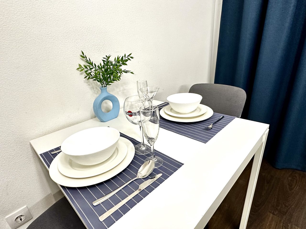 Апартаменты (Рядом с центром в ЖК Пульс на набережной), Апартаменты на Ультрамариновой 10