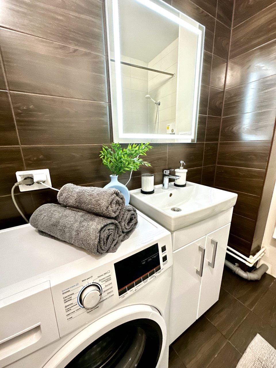 Апартаменты (Рядом с центром в ЖК Пульс на набережной), Апартаменты на Ультрамариновой 10