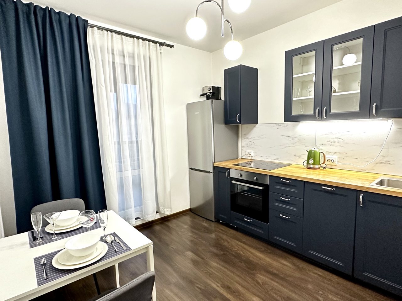 Апартаменты (Рядом с центром в ЖК Пульс на набережной), Апартаменты на Ультрамариновой 10