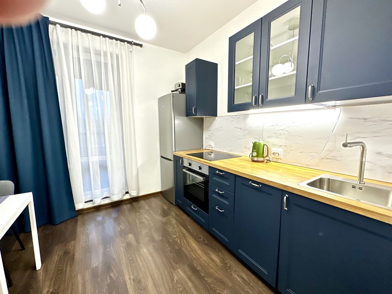 Апартаменты (Рядом с центром в ЖК Пульс на набережной), Апартаменты на Ультрамариновой 10