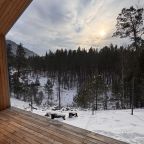 Горы Усть-Семы и сосновый бор внизу, Коттедж Дом с панорамным видом над сосновым бором