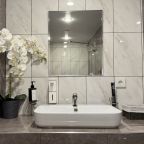 Санузел дома с верандой