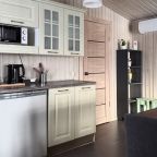 Интерьер дома с верандой