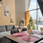 Первый этаж двухуровневого номера люкс