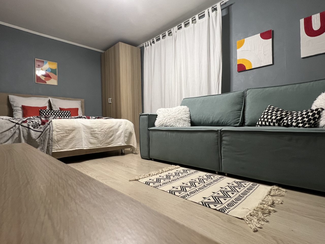 Квартира (ART ROОM), Апартаменты ART ROОM в минуте от метро Молодежная