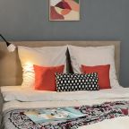 Квартира (ART ROОM), Апартаменты ART ROОM в минуте от метро Молодежная