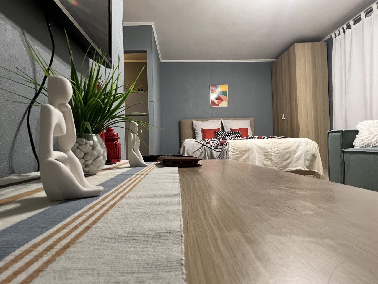 Квартира (ART ROОM), Апартаменты ART ROОM в минуте от метро Молодежная