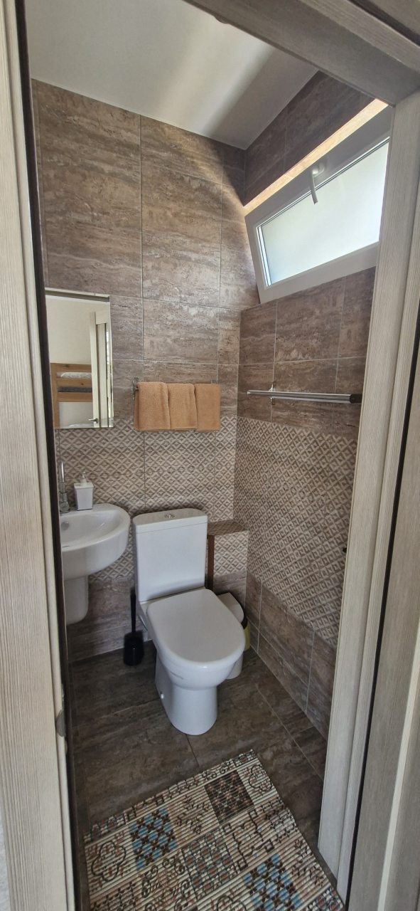 Апартаменты (Апартаменты №1), Гостиница Сосна