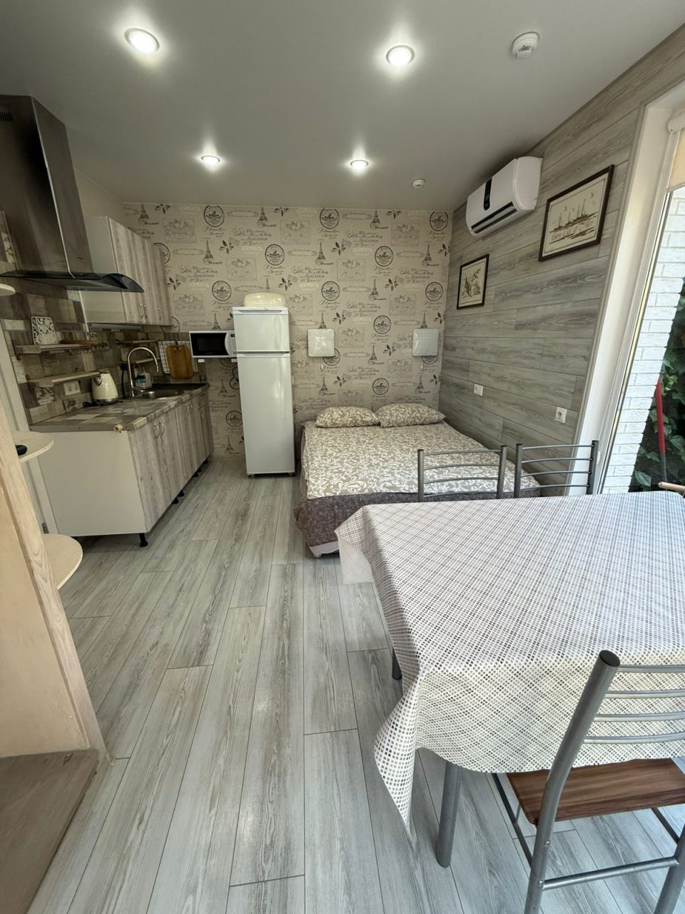 Апартаменты (Апартаменты № 4), Гостиница Сосна