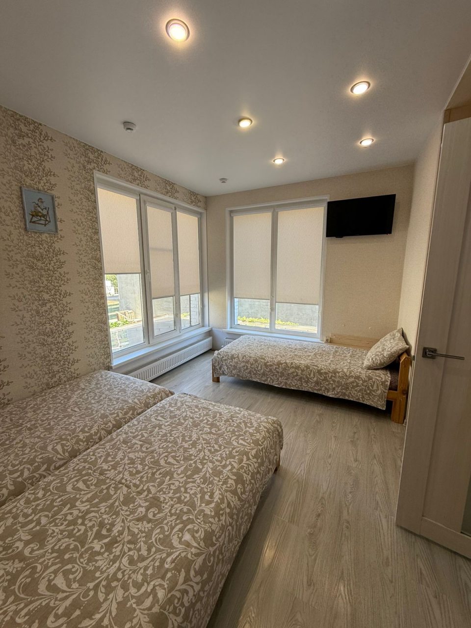 Апартаменты (Апартаменты № 4), Гостиница Сосна