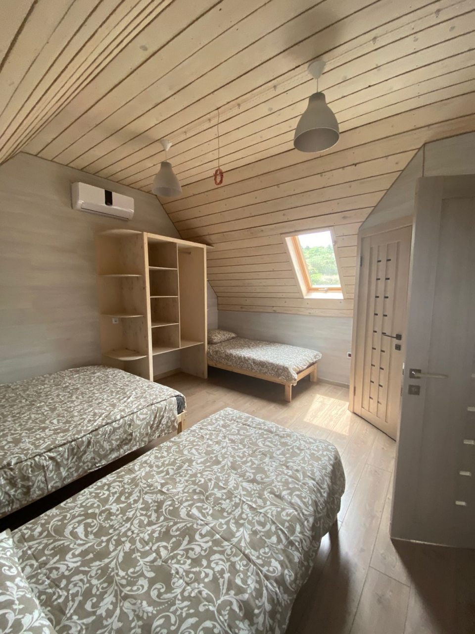 Апартаменты (Апартаменты № 6), Гостиница Сосна