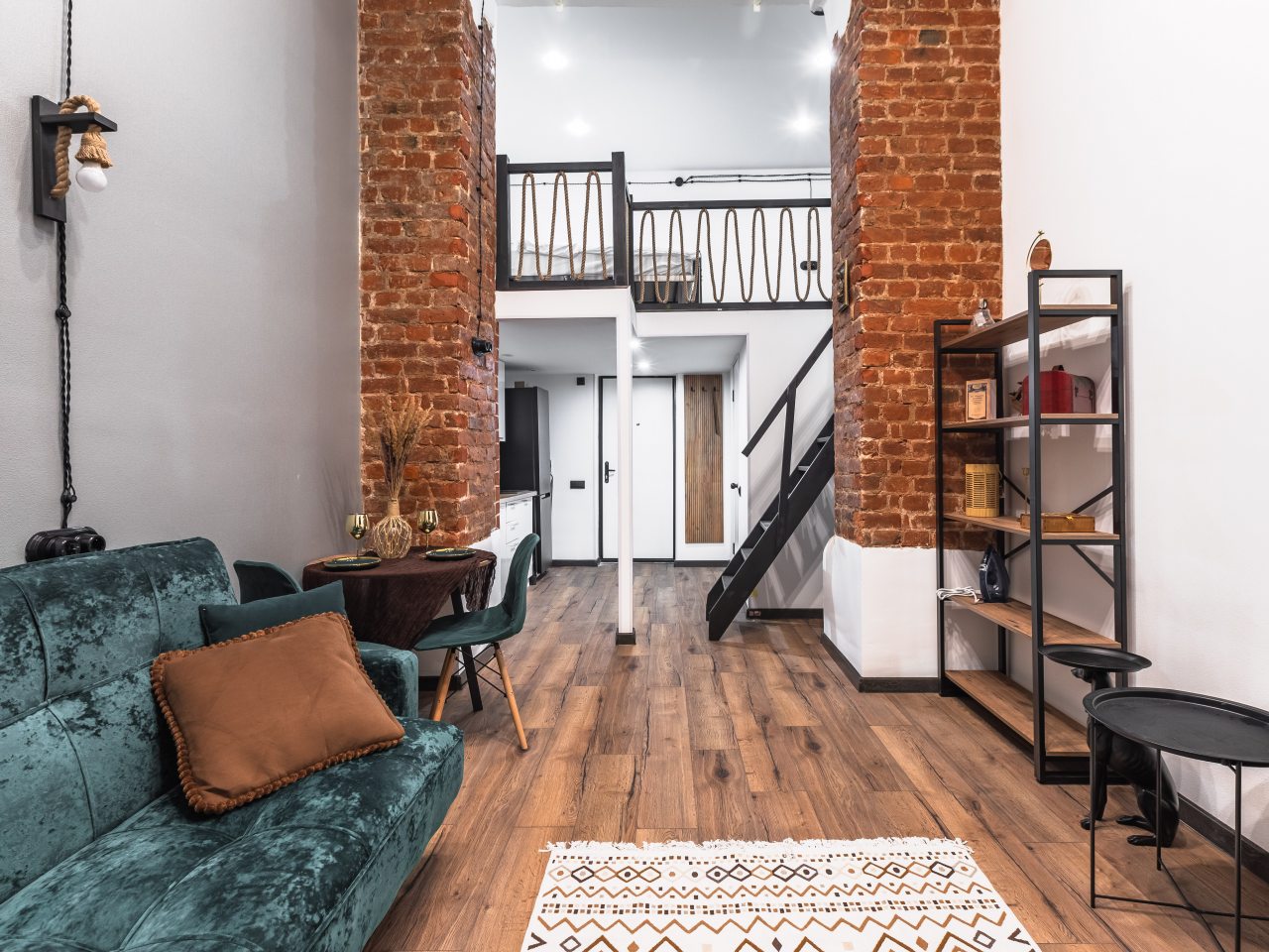 Апартаменты (Студия 1912 на Жуковского №3), Апартаменты 1912 на Жуковского