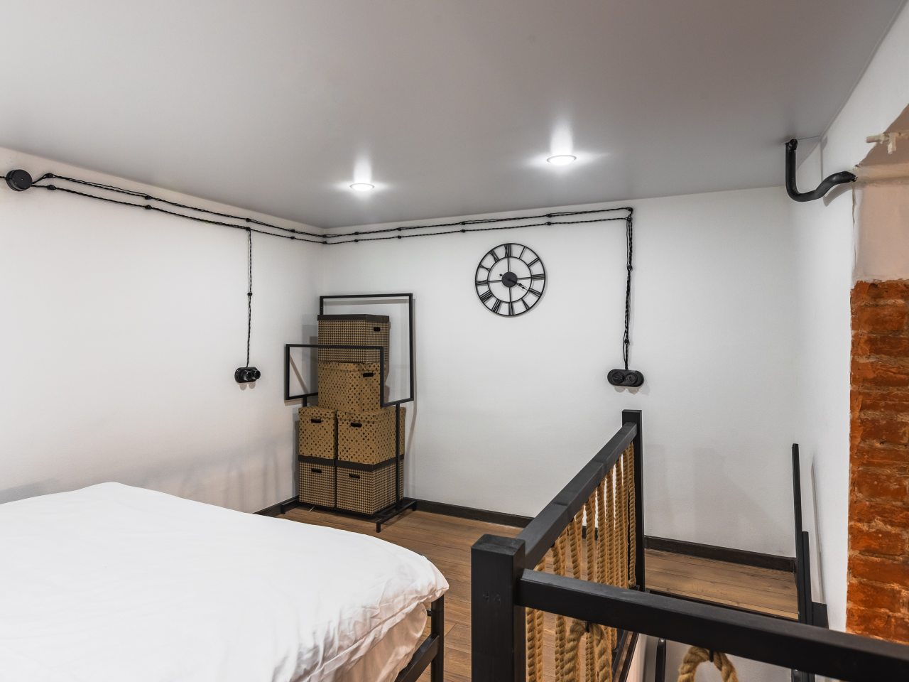 Апартаменты (Студия 1912 на Жуковского №3), Апартаменты 1912 на Жуковского