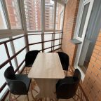 Хорошая планировка, Апартаменты 2х комнатные для 4х человек на Высоцкого