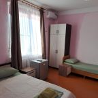 Четырехместный (Номер со всеми удобствами), Гостевой дом Уют