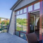 Сьюит (Трёхкомнатные апартаменты с балконом (96кв.м.)), Апартаменты Элитные на Декабристов 7