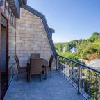 Вид на горы, Апартаменты Элитные на Декабристов 7