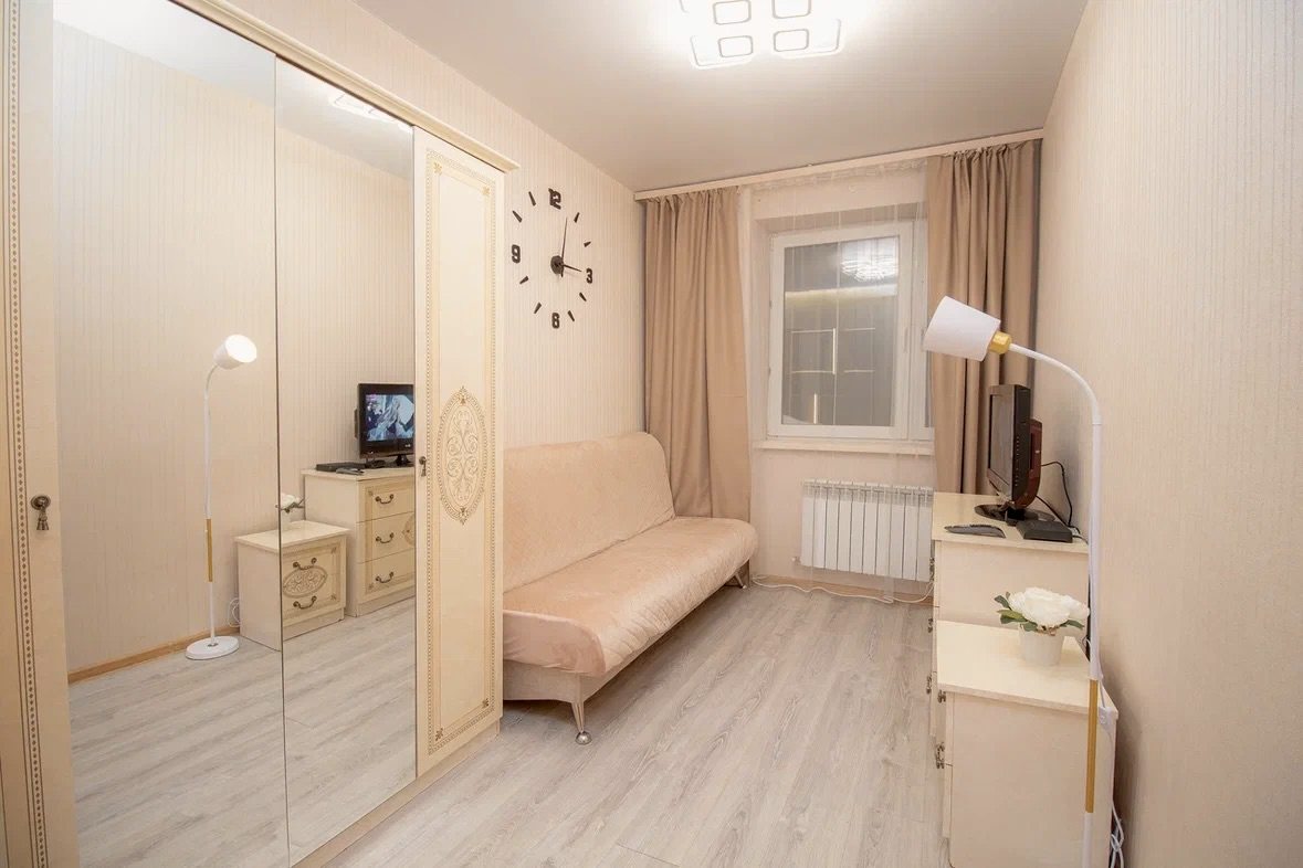 Диван раскладной во второй комнате