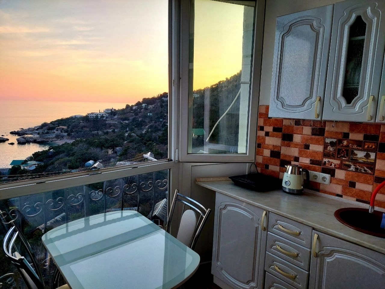 Апартаменты (Ласпи Лазурный Батилиман 34), Апартаменты Ласпи Лазурный Батилиман 34