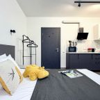 Апартаменты (Четырёхместные "Хай-тек"), Гостевой дом Апарт Июль