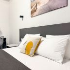 Апартаменты (Четырёхместные "Хай-тек"), Гостевой дом Апарт Июль