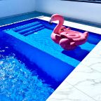 Бассейн с подогревом с детской зоной для купания