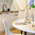 В каждом номере представлена своя кухонная зона , Гостевой дом Апарт Июль