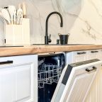 В каждом номере представлена своя кухонная зона , Гостевой дом Апарт Июль