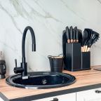 В каждом номере представлена своя кухонная зона , Гостевой дом Апарт Июль