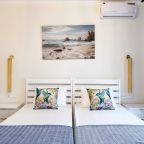 2 односпал. кровати по запросу соединяются в двуспальную