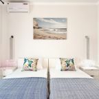 могут быть соединены через топпер в двуспальную