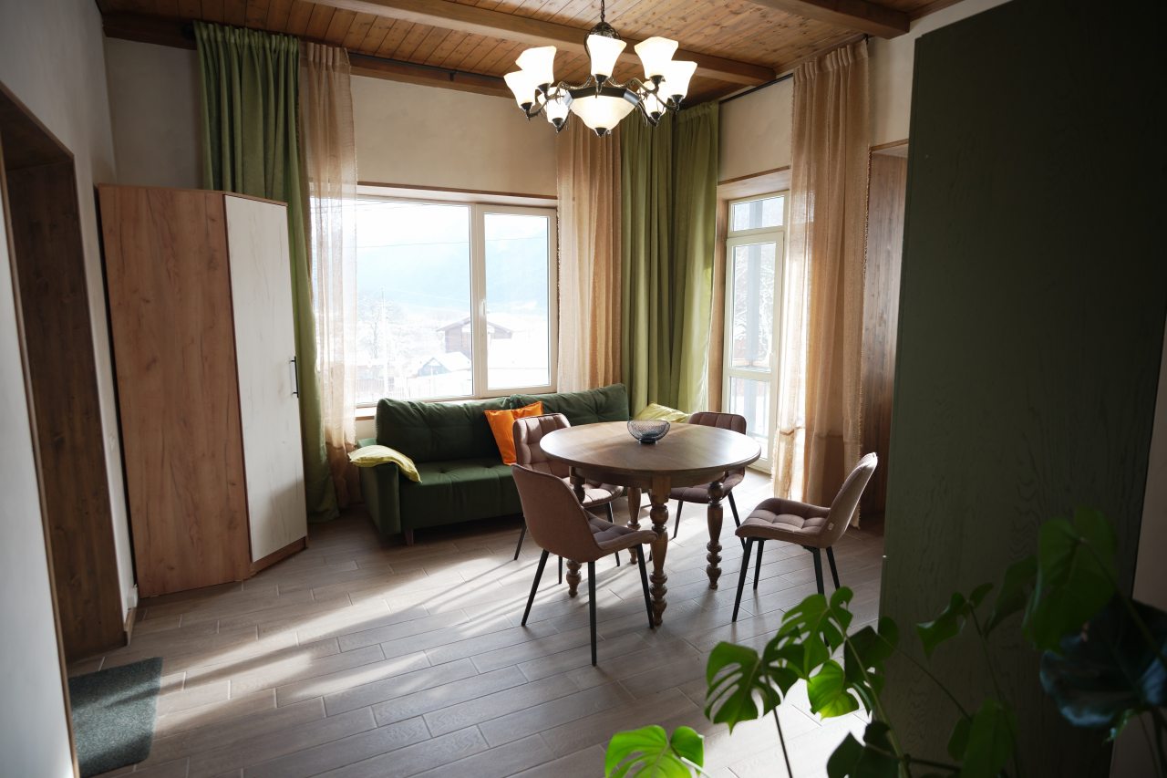 Шестиместный (Номер), Гостевой дом Ай-Бетли