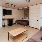 Полулюкс (Полулюкс), Гостевой дом Времена года