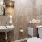 Полулюкс, Гостиница Сова Некрасовка