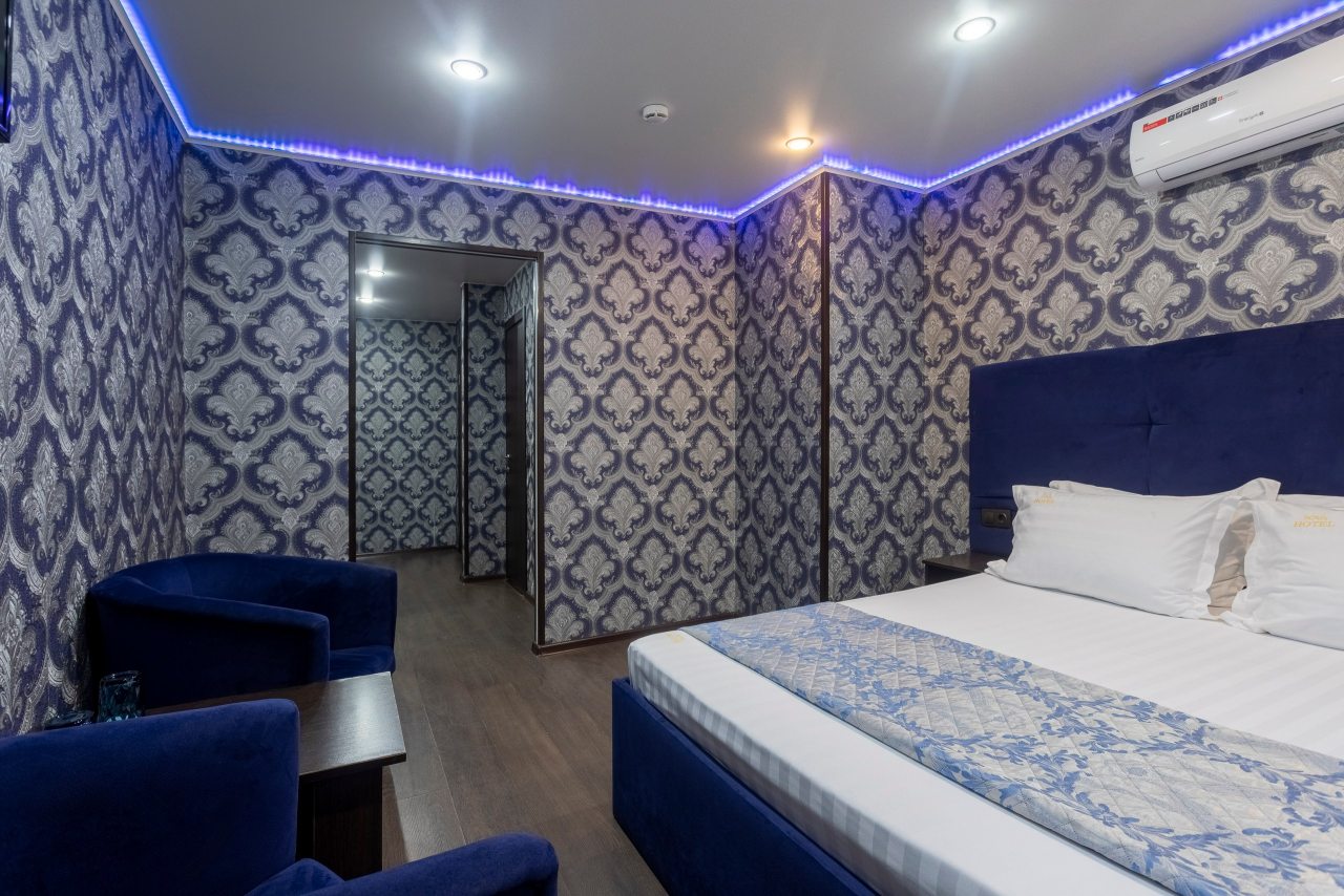 Люкс (Люкс), Гостиница Сова Некрасовка