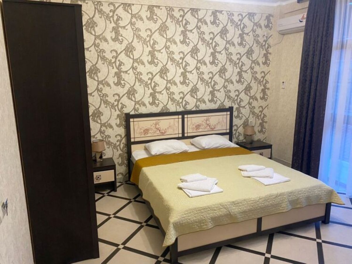 Двухместный номер с двуспальной кроватью и кондиционером