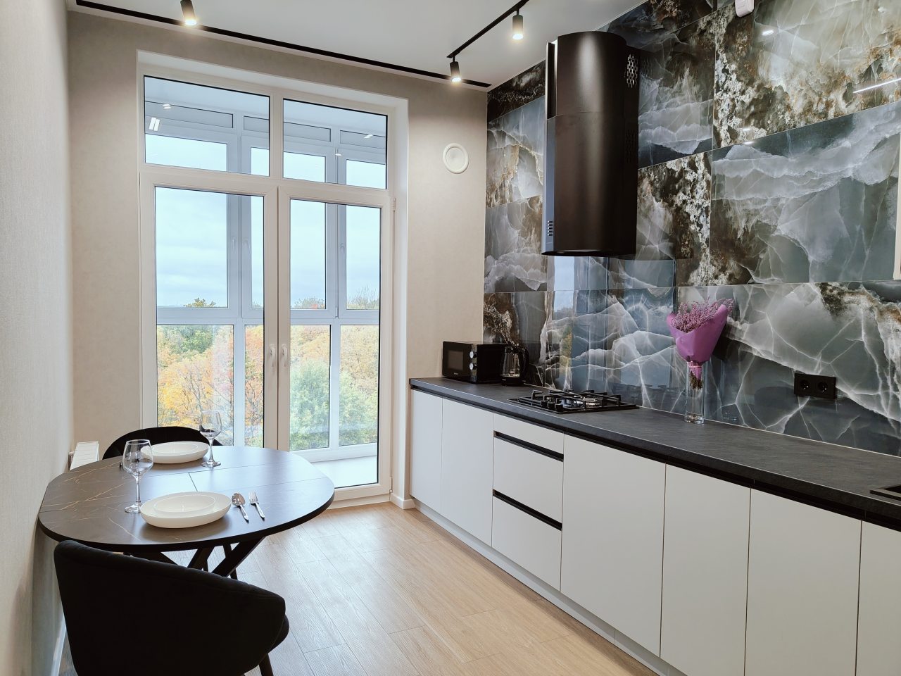 Одноместный (С лоджией и видом на зелень), Апартаменты Kenig Holidays вблизи Центрального парка