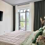 Студио (С балконом и видом на реку), Апартаменты Kenig Holidays в премиум ЖК Рыбная Деревня