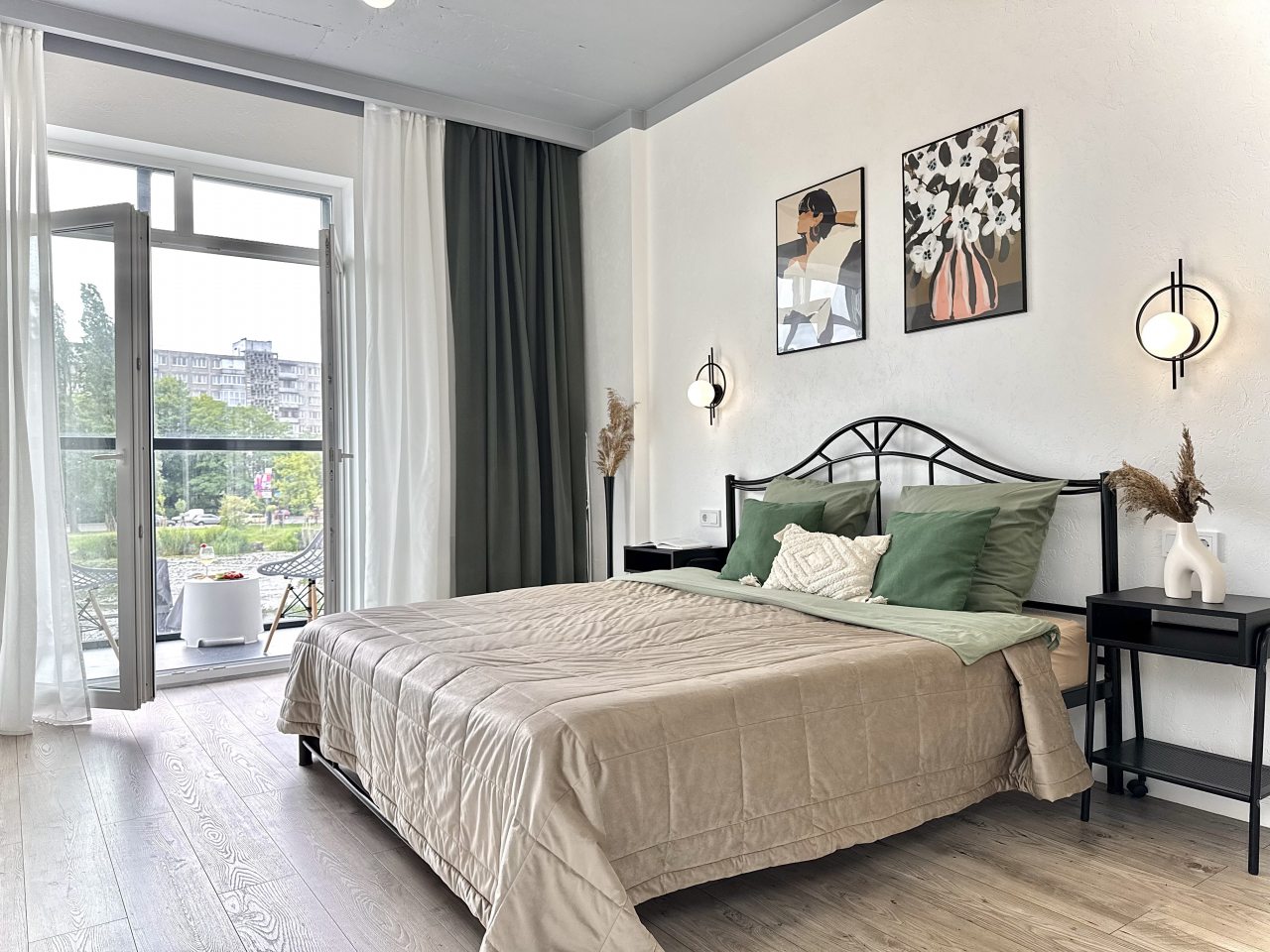 Студио (С балконом и видом на реку), Апартаменты Kenig Holidays в премиум ЖК Рыбная Деревня