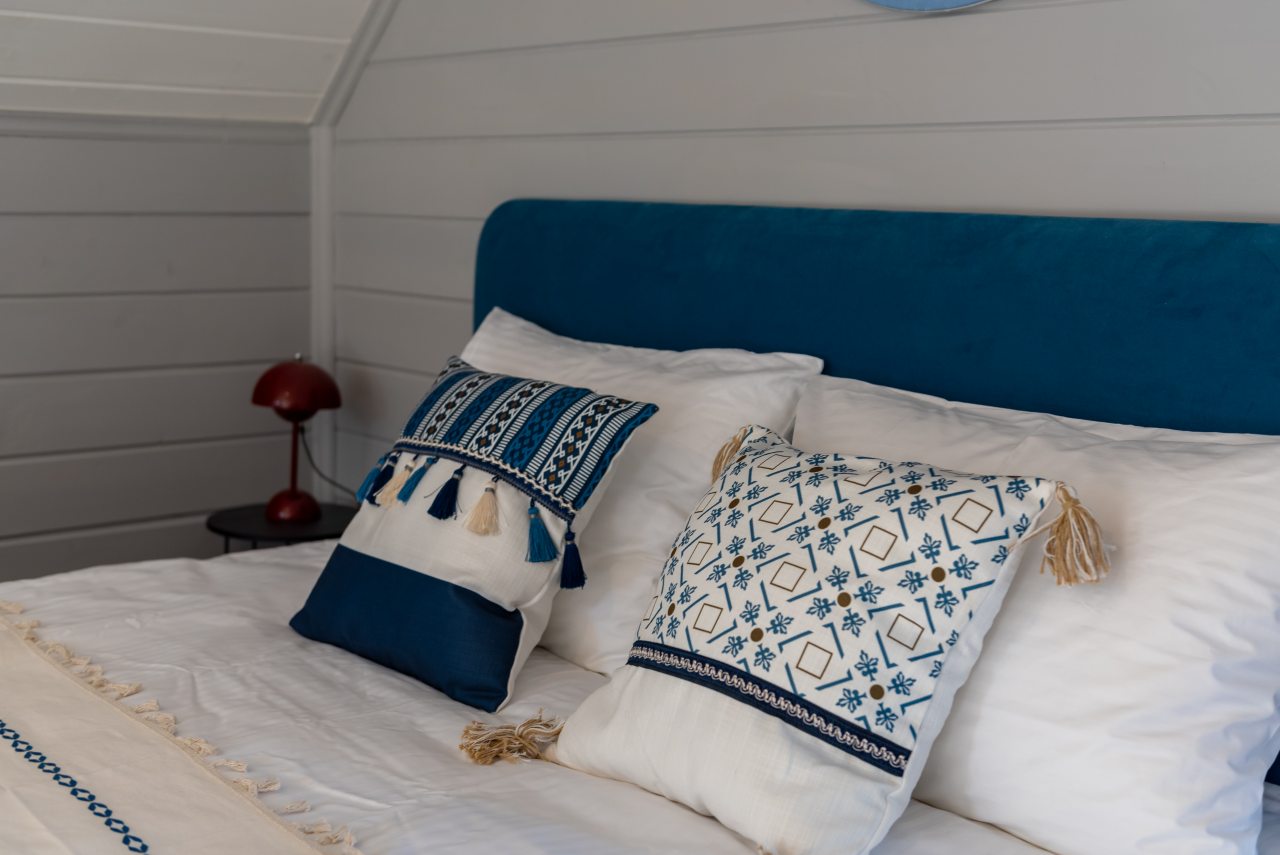 Дом (Бриз), База отдыха EOS