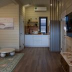 Семейный (Жемчужина), База отдыха EOS