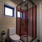 Дом (Жокей), База отдыха EOS