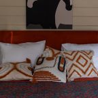 Дом (Жокей), База отдыха EOS